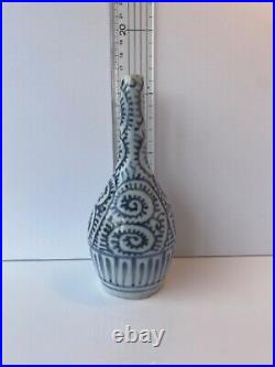Japanese porcelain bottle vase excellent condition 18th century